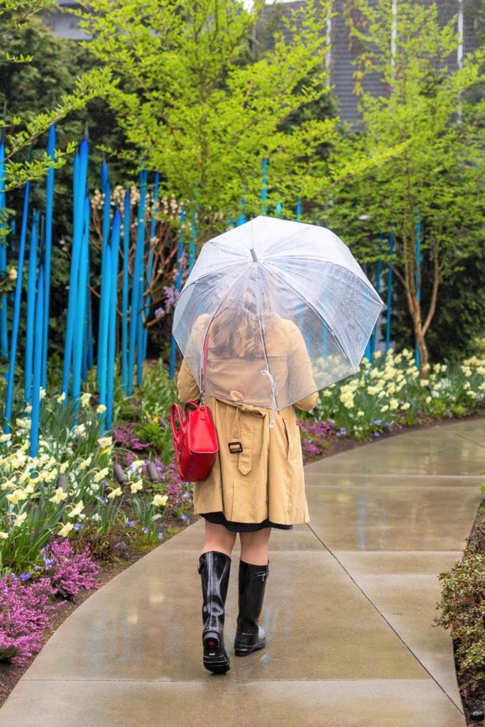 are hunter boots worth the money - hunter boots for spring - cute rainy day outfit - hunter boots and dress - hunter boots worth the hype - Northwest Blonde - Seattle style blog 